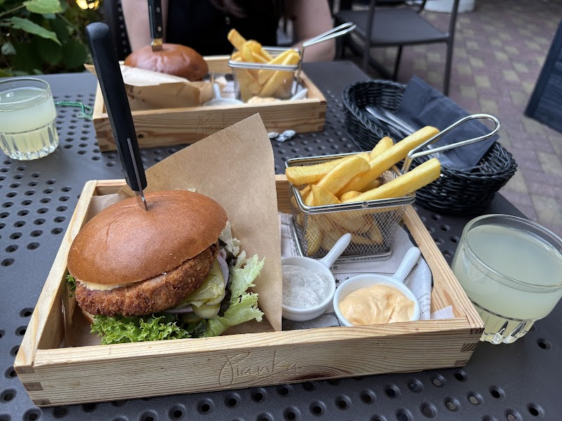 Pianka 3.0 l Restauracja Warszawa Koszykowa